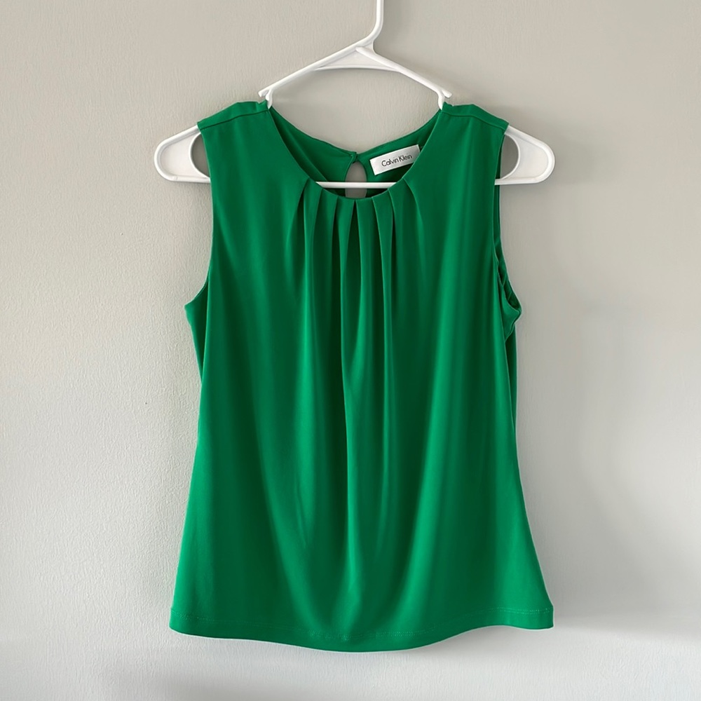 Calvin Klein - Size S Petite